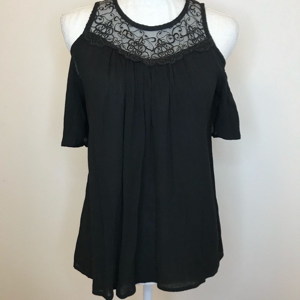 Caution To The Wind Cold Shoulder Lace Black Small